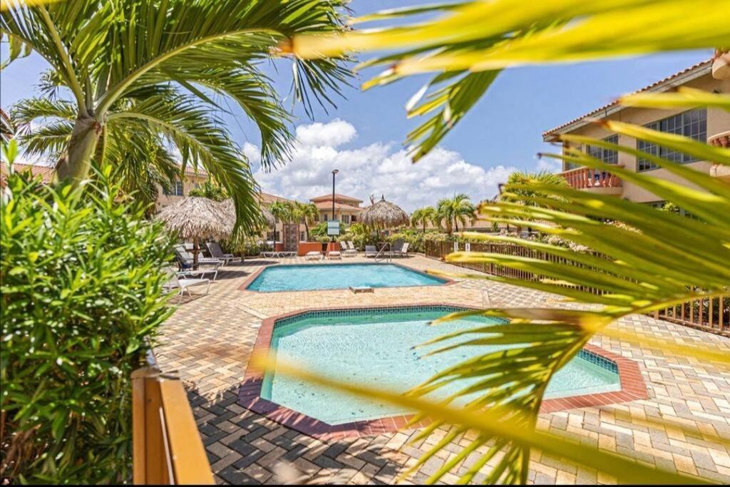 Palma Divine Condo-2Br-2Bth-Pool Noord Exterior photo