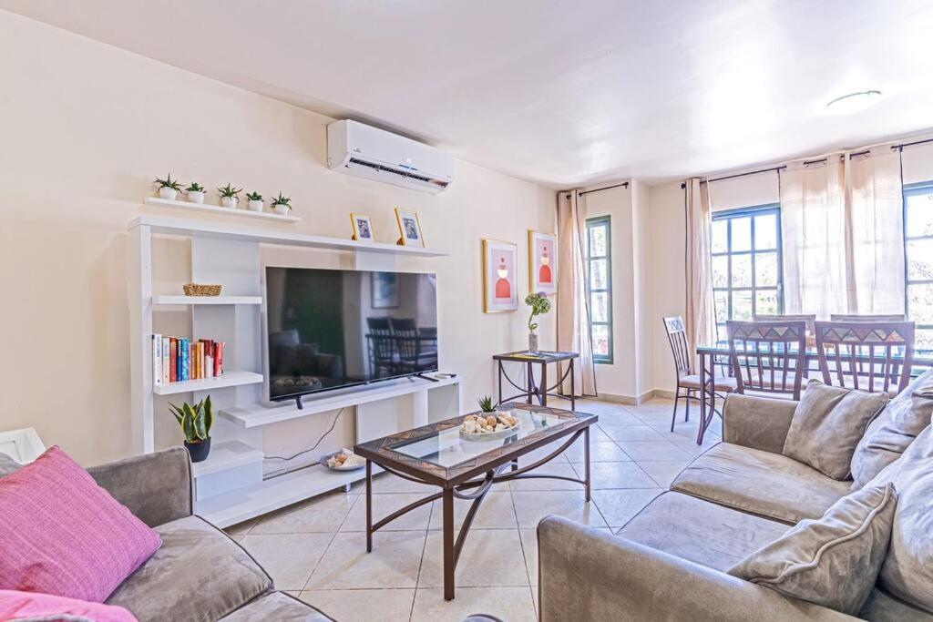 Palma Divine Condo-2Br-2Bth-Pool Noord Exterior photo
