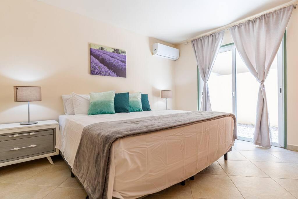 Palma Divine Condo-2Br-2Bth-Pool Noord Exterior photo